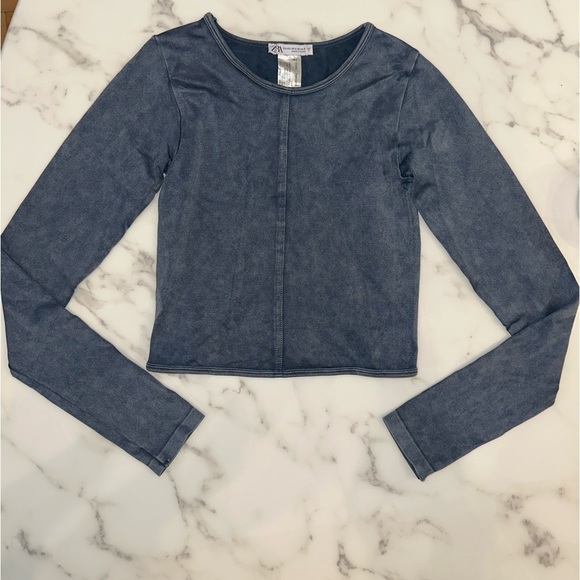 Zara Top​​​ - Picture 2 of 4